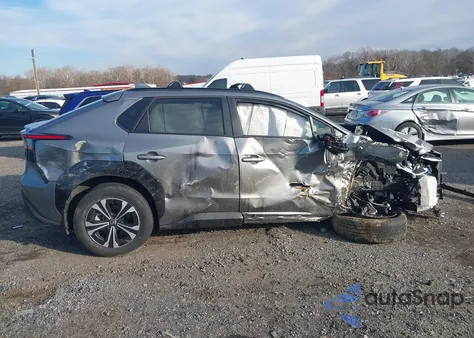 2025 Toyota Bz4X Xle из США, поврежденный, VIN JTMAAAAA3SA066926